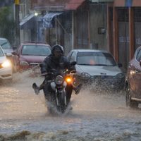 Amagan dos nuevos ciclones; ondas tropicales 5 y 6 intensificarán lluvias entre viernes y lunes