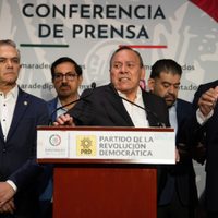 Mancera y Aureoles, aspirantes del Frente Amplio por México, son los número uno... pero en promotore