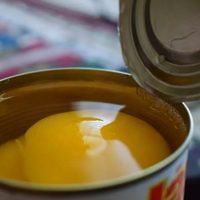 No tires las latas de durazno, mirá cómo hacer con ella un portacuchillos hermoso y así tener ordenada tu cocina