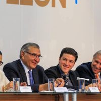 Empresarios se suman a la aportación de agua en Nuevo León