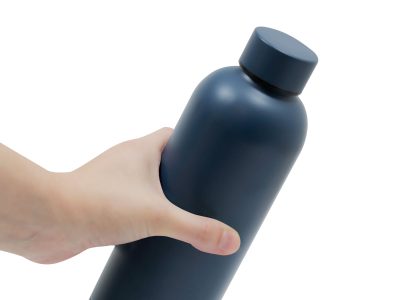 Con solo 2 ingredientes, dejá tus botellas térmicas totalmente desinfectadas y como recién estrenadas