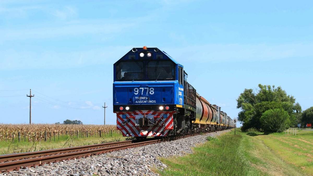 El tramo abarca 653 kilómetros. La inversión supera los 900 millones de dólares. Fuente: (Twitter).