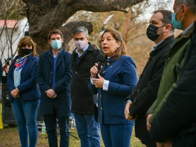 Arabela Carreras presentó la estrategia rionegrina para combatir la crisis hídrica