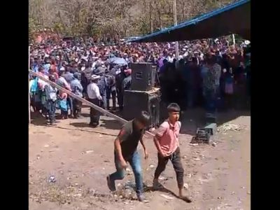 Pantelhó elige a sus autoridades a mano alzada y rechaza la elección del 2 de junio (Video)