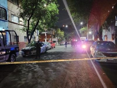 Balean a dos mujeres en Iztacalco; una murió