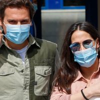 Los rumores que persiguen a Malú y Albert Rivera después de su ausencia en redes