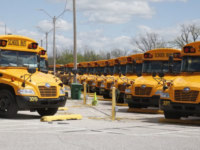 Escuelas de Oklahoma enseñarían la Biblia a alumnos de 5° a 12° grado