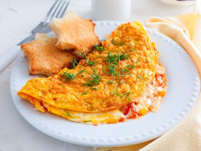 Tortillas de tomate con solo 4 ingredientes: la receta fácil y original para resolver tu almuerzo en pocos minutos