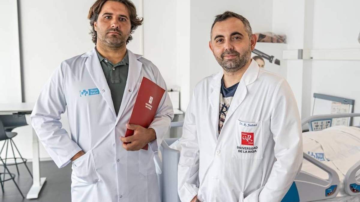 Ivan Santaolalla Arnedo y Raúl Juárez Vela, del equipo de investitadores