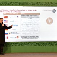 En cuanto a vacunación, Ebrard insiste: vamos en tiempo y forma