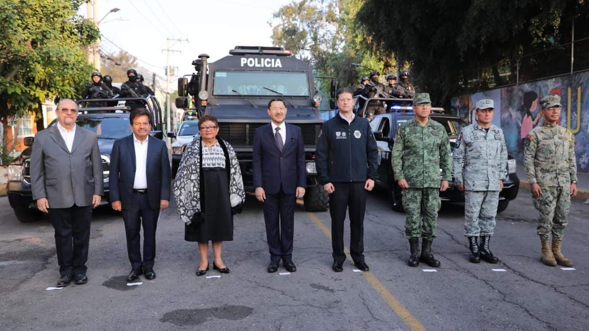 Funcionarios en el "Arranque del Operativo GAM"