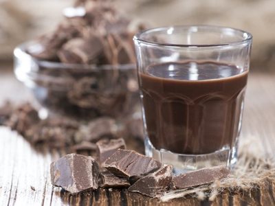 Licor de chocolate: vas a alucinar con esta receta bien cremosa y perfecta para las nochecitas de invierno