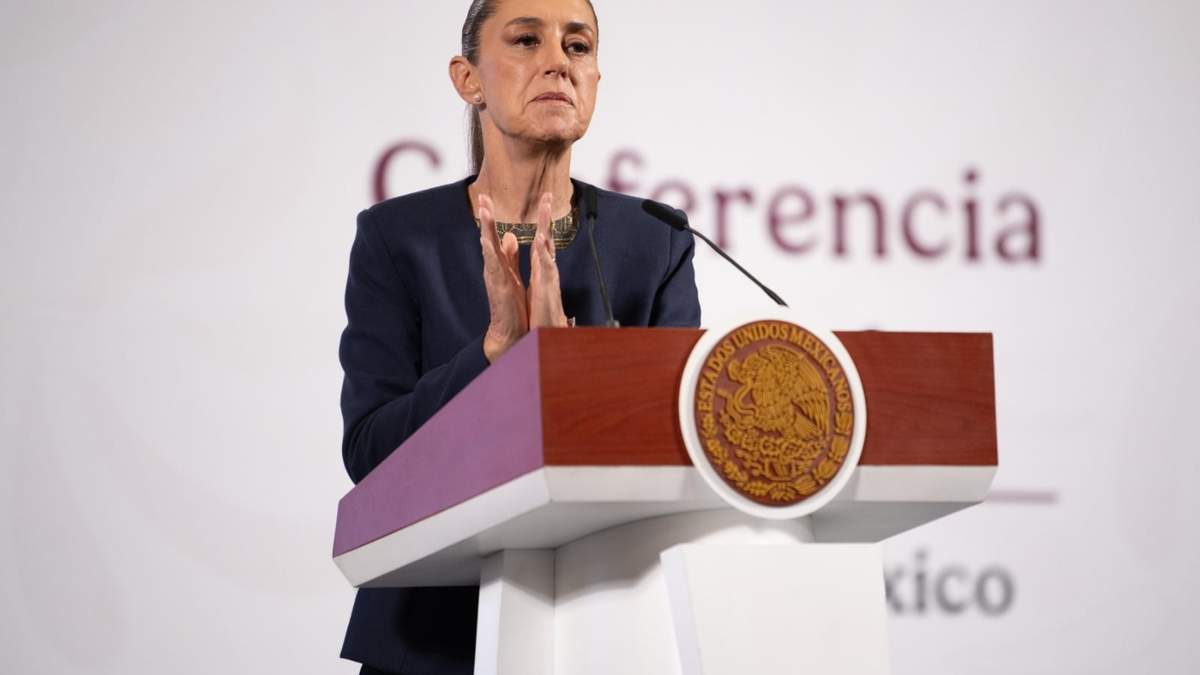 La presidenta Claudia Sheinbaum en la mañanera del pueblo