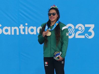 Matilde Alcázar gana oro y rompe récord parapanamericano en 200 metros combinado