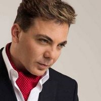 ¡Chan! Cristian Castro no pierde tiempo, le cantó en vivo a una argentina