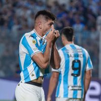 Atlético Tucumán le sacó el invicto a River y manda Riestra