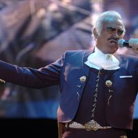 Fallece Vicente Fernández, ícono de la música ranchera