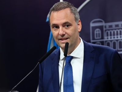Cambios en la Jefatura de Gabinete: el Gobierno redefine áreas de medios y ciberseguridad