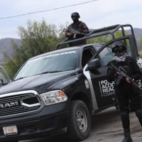 Detienen a presuntos integrantes del CJNG durante cateos en Coahuila