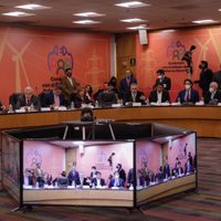 Con cargada de gobernadores morenistas, clausuran foros de la reforma eléctrica