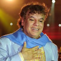 ¿Juan Gabriel estaría vivo? Este hombre asegura ser el cantante y haber fingido su muerte. VIDEO