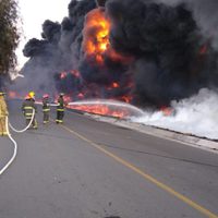 Estalla ducto de Pemex en Hidalgo; evacuan a 200 personas (Videos)