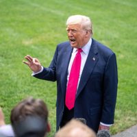 Trump anunció que impondrá aranceles del 10% a los países más pequeños