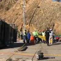 Vuelca autobús con jornaleros en Oaxaca; reportan dos muertos y 36 heridos