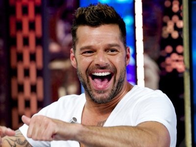Se olvidó de su marido: Ricky Martin coquetea en redes sociales con un actor mexicano