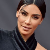 ¡Qué peligro! Kim Kardashian entretiene a sus hijos con un riesgoso pasatiempo
