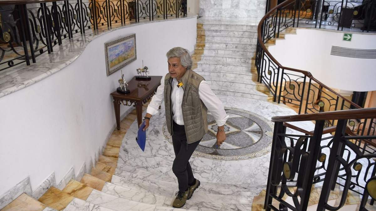 Claudio X González se reunió en rpivado con los dirigentes del PRI, PAN, y PRD
