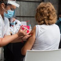 Neuquén empieza a aplicar terceras dosis a demanda: dónde y cuándo