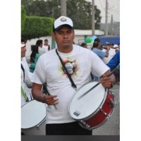 Fallece maestro que iba en el auto que se impactó con la camioneta que ocupaba el director del IMSS