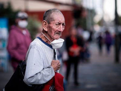 "Se dejó a los jubilados muriéndose de hambre con su plata en los cajeros"
