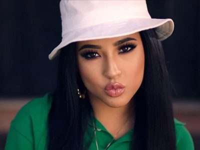 ¡Comprometedor! La foto que vincula a Becky G con Daddy Yankee ¿qué dice su esposa?