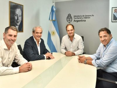 Daniel Figueroa prometió cuatro mil viviendas en la ciudad de Neuquén