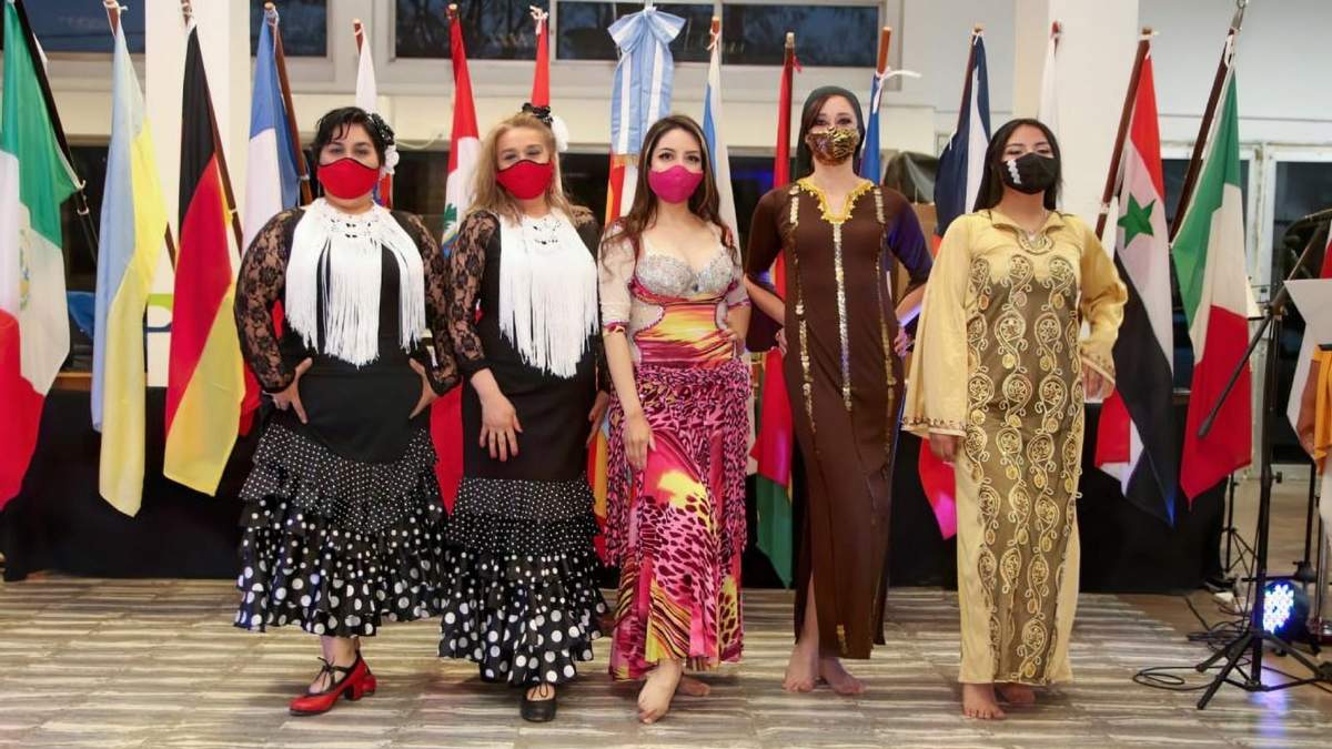 Feria de los Inmigrantes en Zapala. Fuente: (Twitter)
