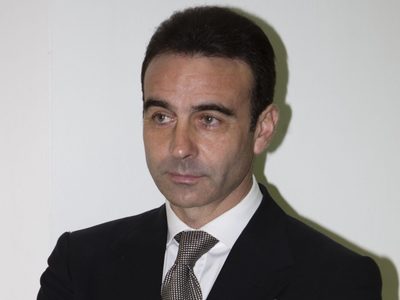 En medio de la polémica Enrique Ponce tomó una drástica decisión: no quiere soltarla