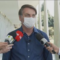 Demandarán a Bolsonaro por poner en riesgo a periodistas cuando anunció su positivo de coronavirus