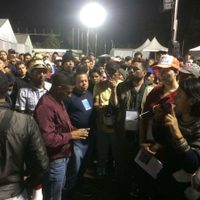Migrantes deciden quedarse un día más en la CDMX para definir rutas y transporte a Querétaro y Guanajuato