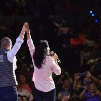 Reparten 10 mil lonches en acto de Anaya y Barrales en la CDMX; lanzan programas para mujeres (Videos)