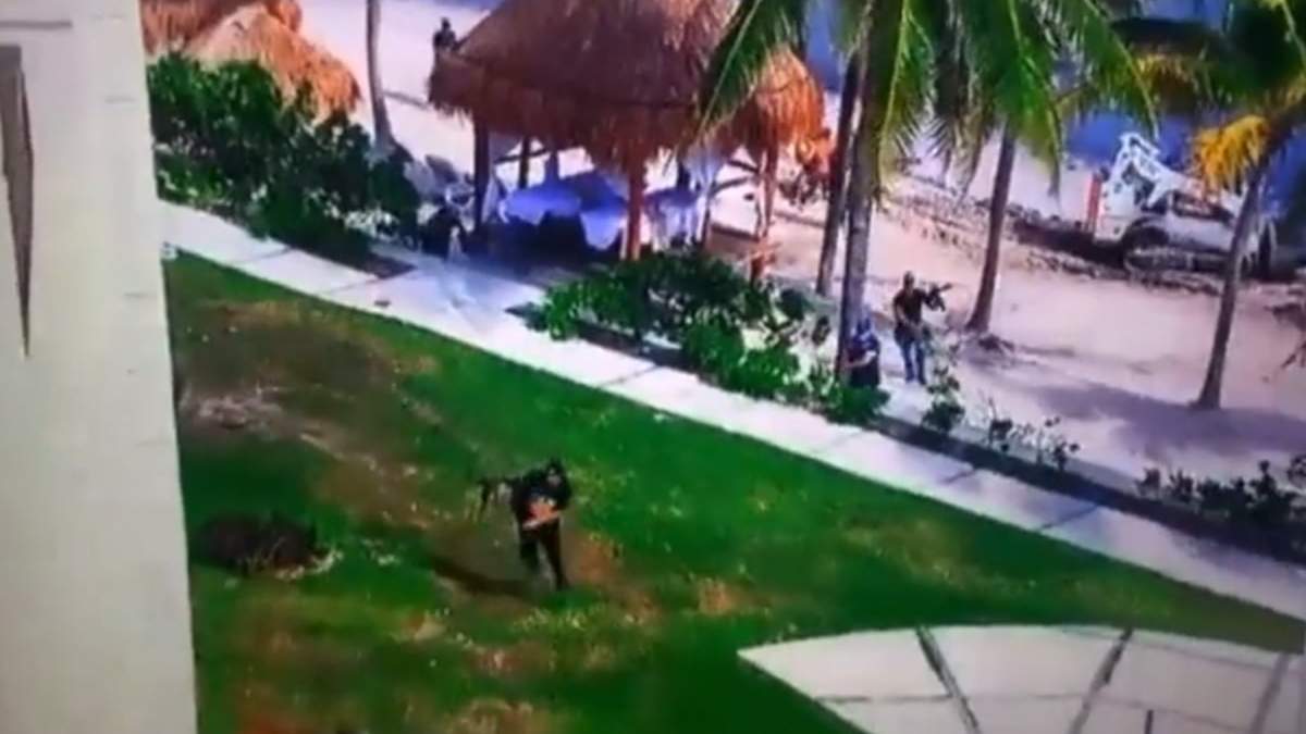 En el video se alcanzan a ver al menos siete sicarios