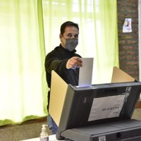 Ya votó Claudio Domínguez, del MPN: qué dijo el candidato