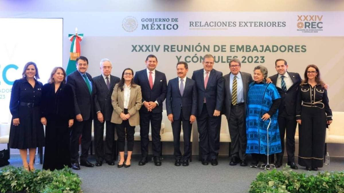 Invitados de Marcelo Ebrard a la reunión con embajadores y cónsules
