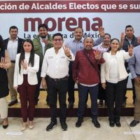 Veracruz: Morena afilia a alcaldes electos de PRI y PRD; aspira a controlar más de 150 municipios