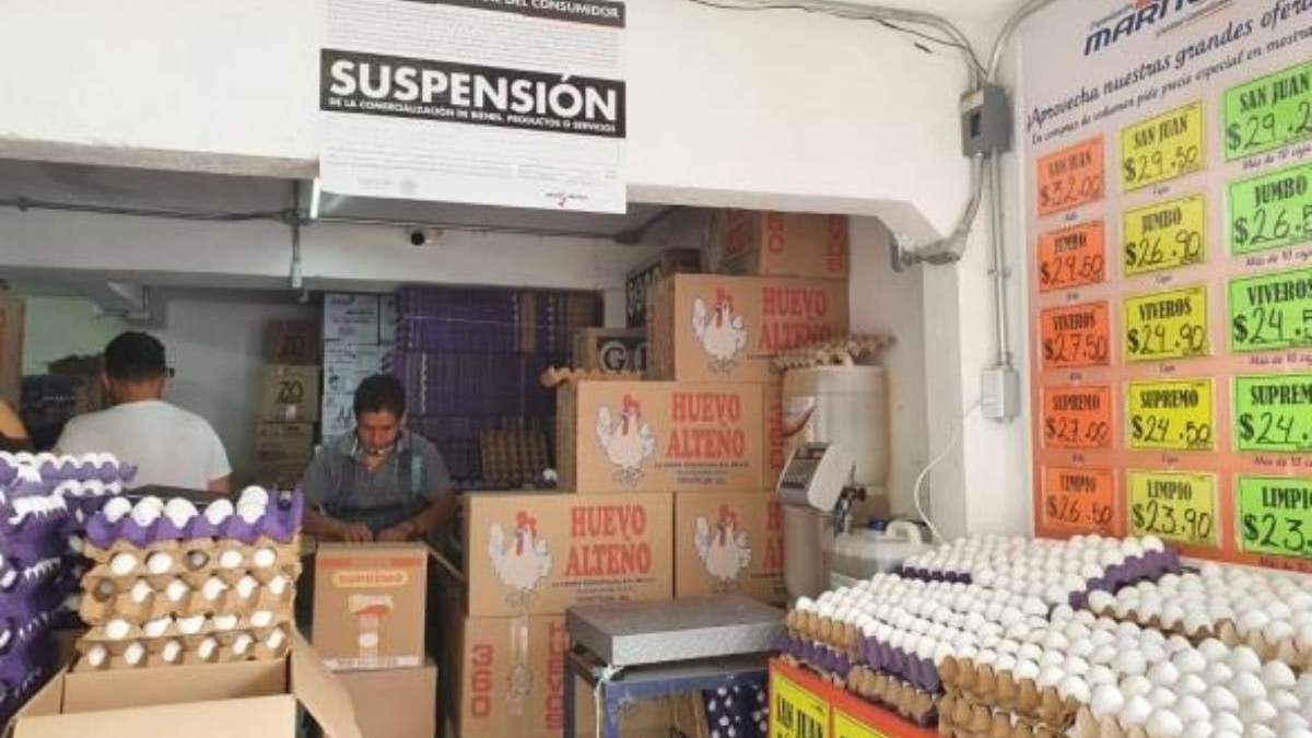 Sello de suspensión en uno de los comercios sancionados