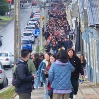 Evacúan el sur de Chile por riesgo de tsunami tras un terremoto de magnitud 7.4 (Videos)