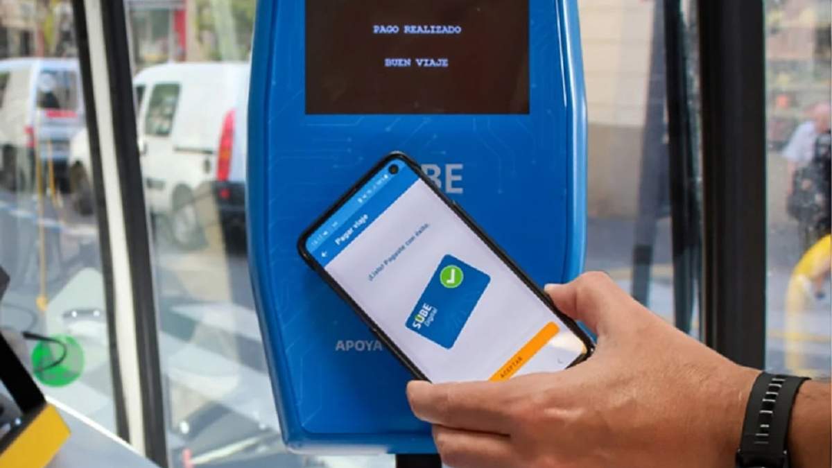 Viajar el colectivo puede tener un costo 0 para los clientes del Nación