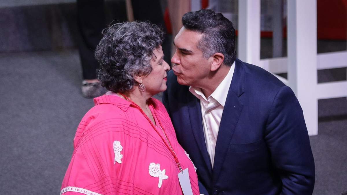 Los priistas Beatriz Paredes y Alejandro Moreno