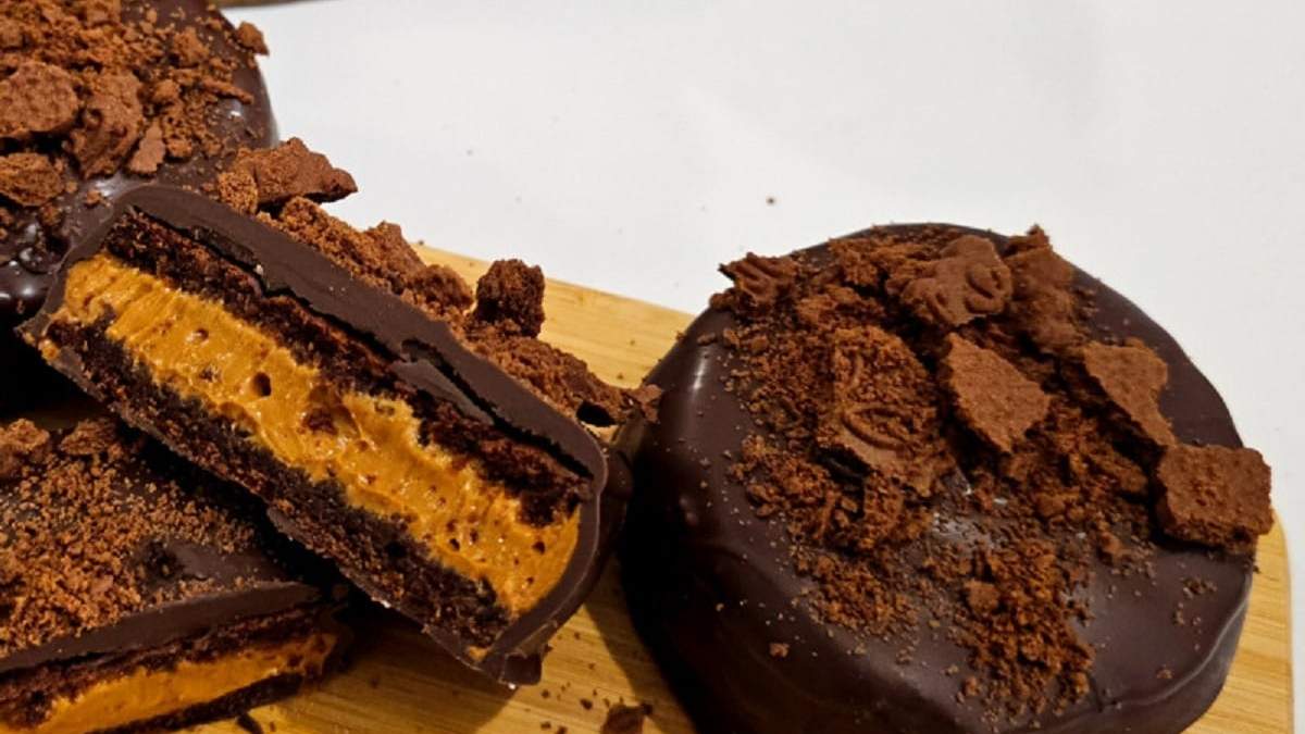 Alfajor chocotorta keto. Fuente: (Patisseria La Boca)